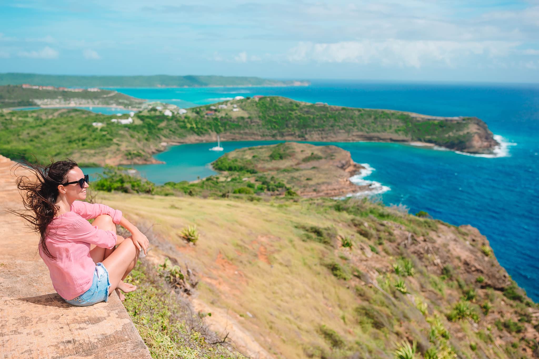 How to get Antigua and Barbuda citizenship by investment in !year: a full guide