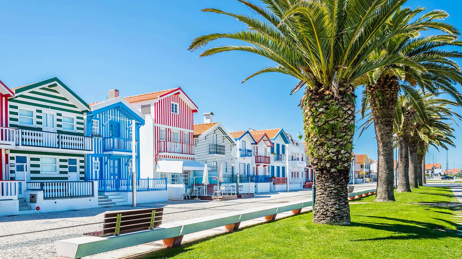 How to obtain Portugal Golden Visa by investment in real estate