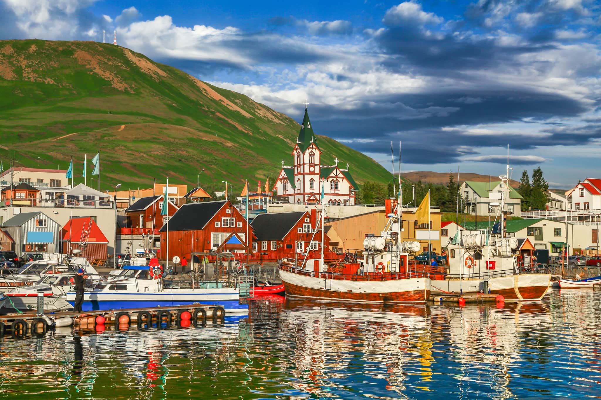 5 primary ways to obtain Icelandic citizenship 