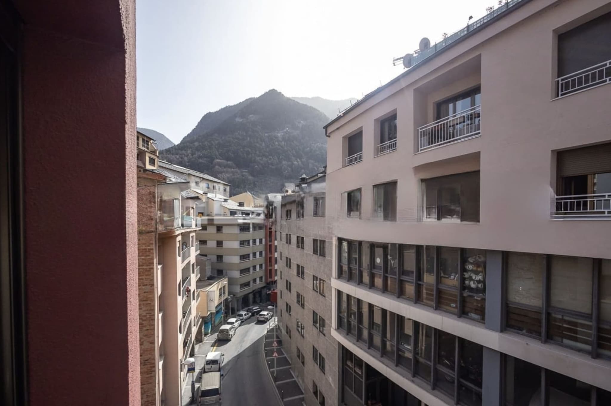 Apartments after renovation in the city center 1