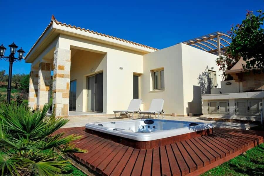 Residence permit in Greece by purchasing a villa from €250,000