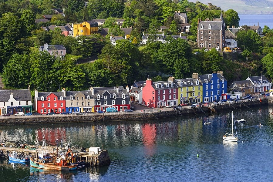 Scotland: Tobermory Village