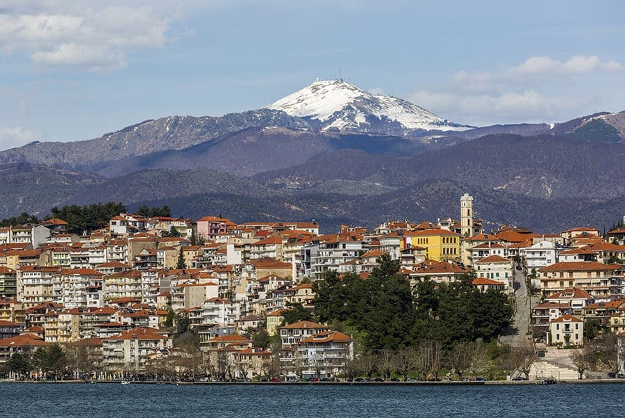 The best places for winter holidays in Greece: Kastoria